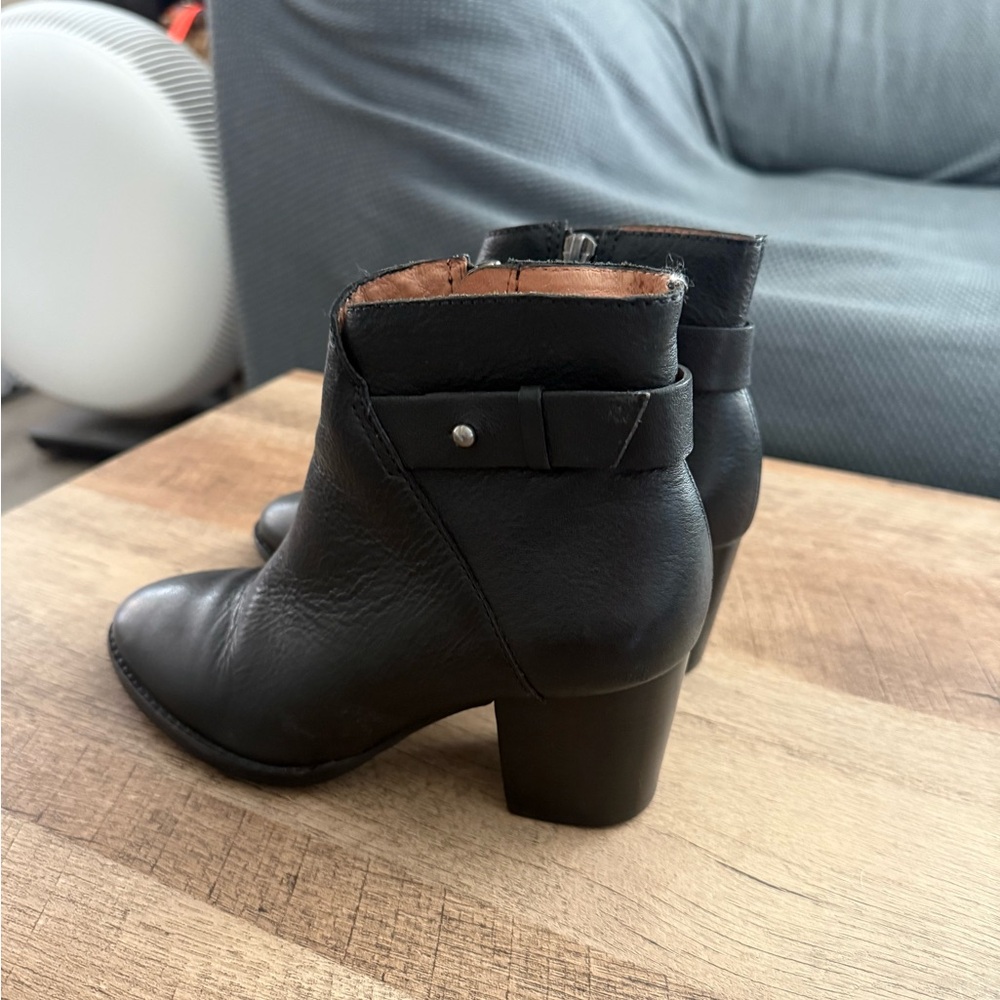 Madewell Black Leather Ankle Boots Sz 5 - Picture 3 of 5